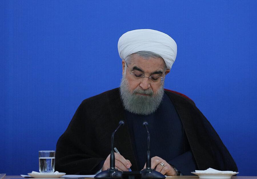 روحانی: دو بار موضوع استعفایم را با رهبری مطرح کردم ، واکنش رهبر انقلاب چه بود؟