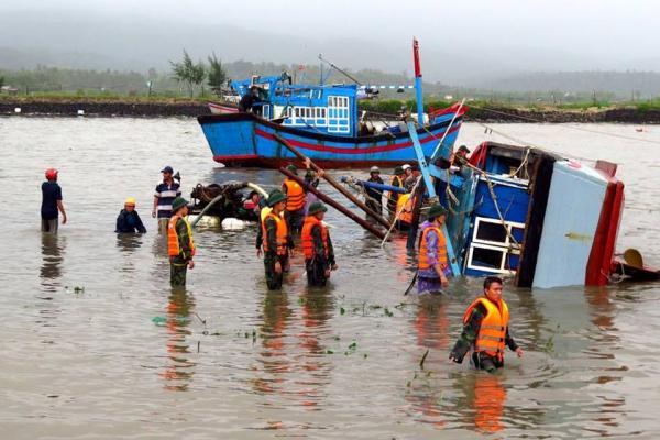 طوفان دمری در ویتنام 27 کشته به جای گذاشت