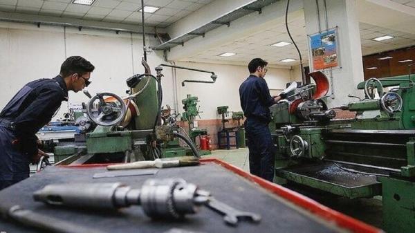 372 نفر از مهارت آموختگان فنی و حرفه ای استان همدان شاغل شدند