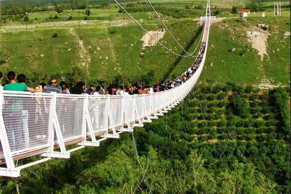 آمار مسافران نوروزی در استان اردبیل نسبت به سال گذشته 50 درصد افزایش یافت