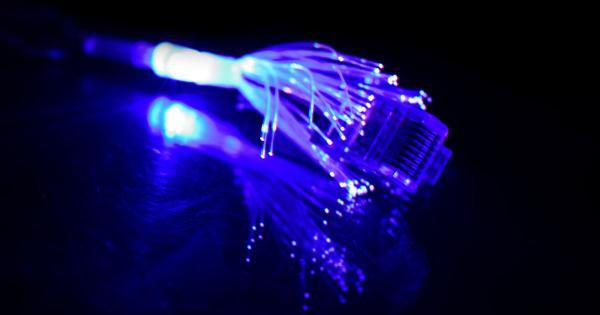 چند درصد ایرانی ها اینترنت 5G و فیبر نوری دارند؟